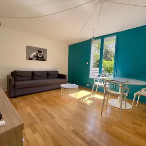 https://laura-cosy-t2-clim-proche-gare.hotels-rhonealpes.com